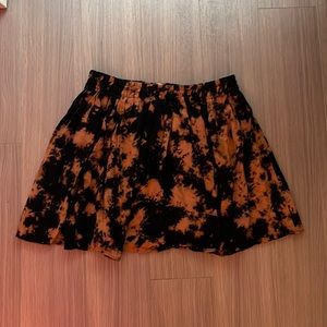 Tie-dye mini skirt. Size medium. From Urban Outfitters in 2012.